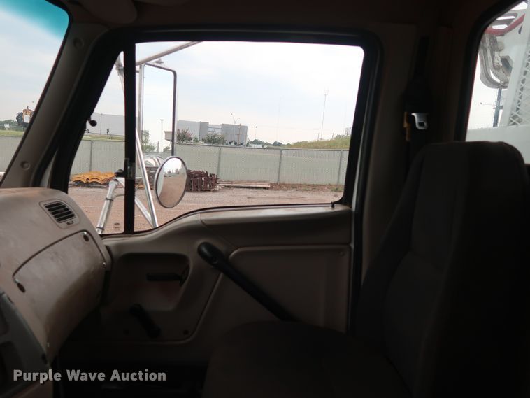 image for item FE9729 2006 Sterling Acterra service truck with crane