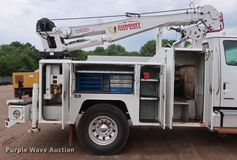 image for item FE9729 2006 Sterling Acterra service truck with crane