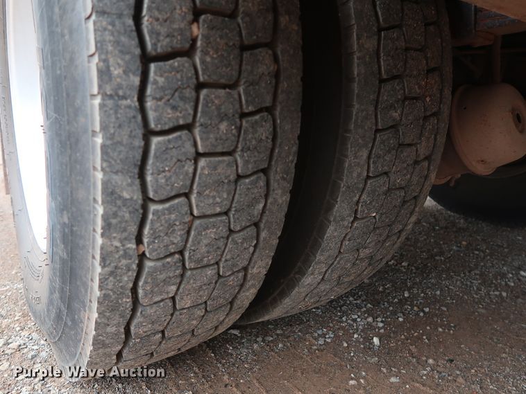 image for item FE9729 2006 Sterling Acterra service truck with crane