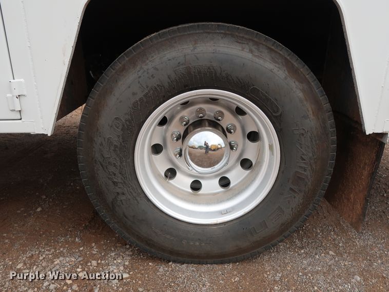 image for item FE9729 2006 Sterling Acterra service truck with crane