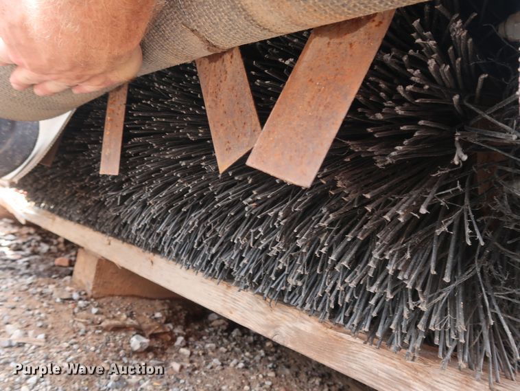 image for item FE9732 Bradco Paladin BB42 skid steer sweeper