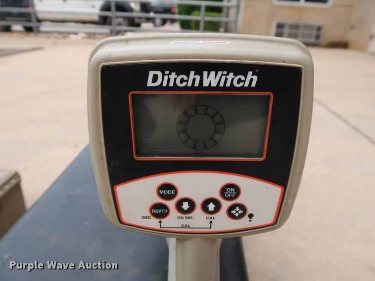 image for item FE9735 Ditch Witch 752 Tracker utility locator