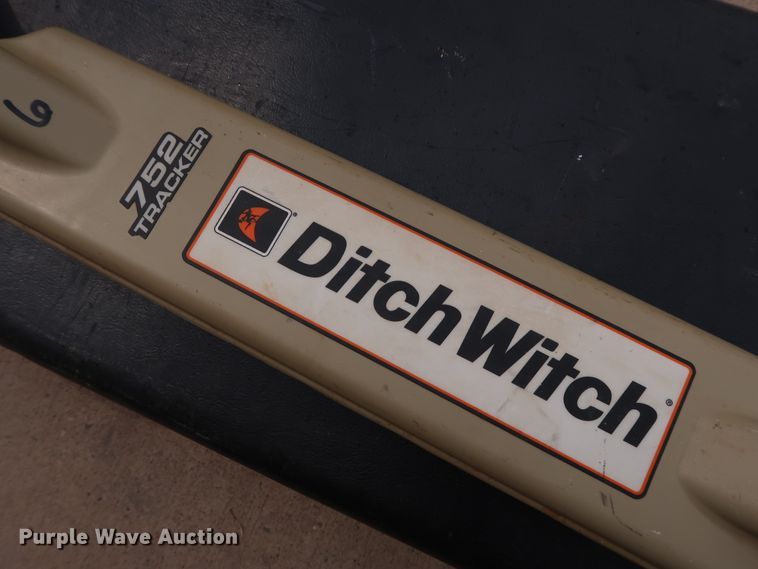 image for item FE9735 Ditch Witch 752 Tracker utility locator