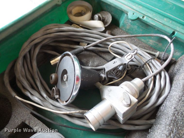 image for item FJ9203 Caterpillar electronic tach tool groups