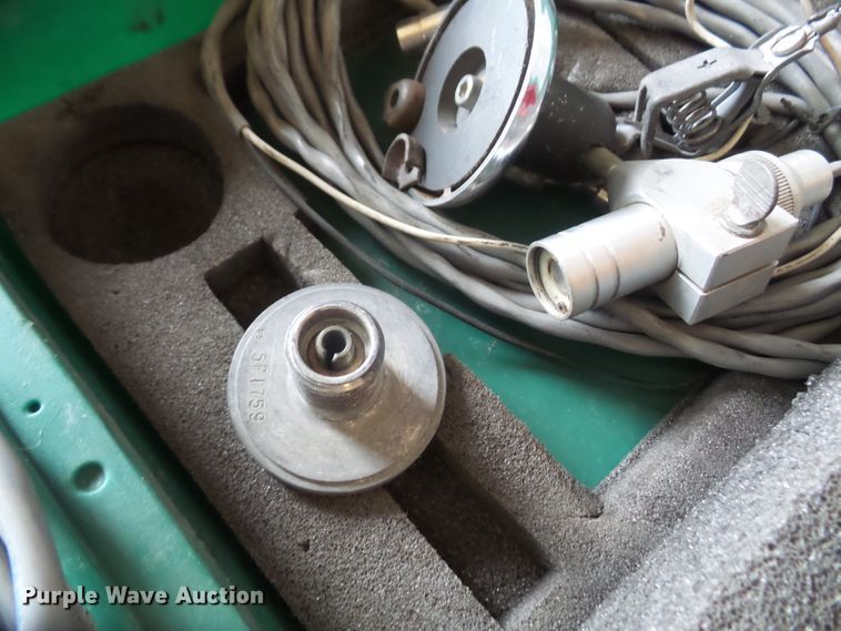 image for item FJ9203 Caterpillar electronic tach tool groups