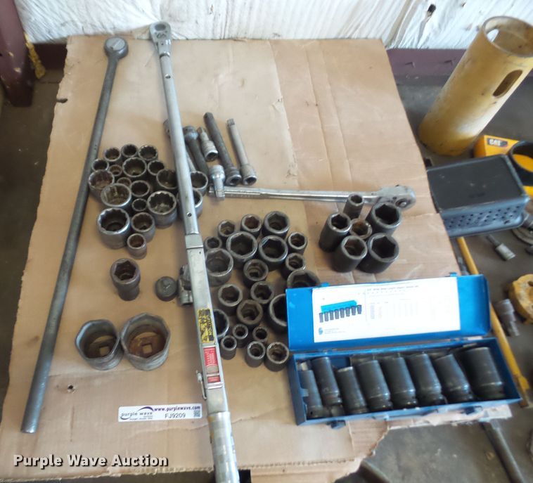 image for item FJ9209 3/4" drive set