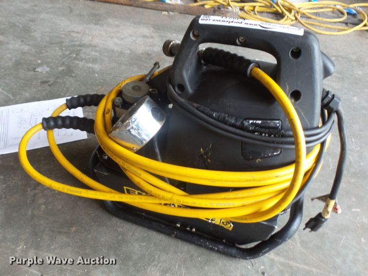 image for item FJ9211 Enerpac 350-7768 hydraulic power unit