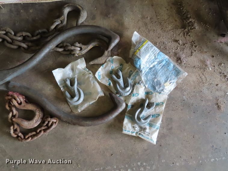 image for item FJ9215 Lifting chains and clevis