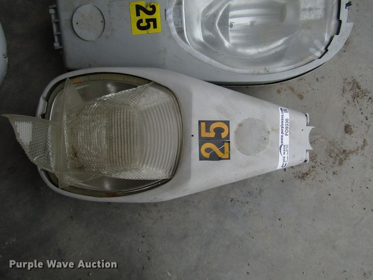 image for item FO9330 Street lamps