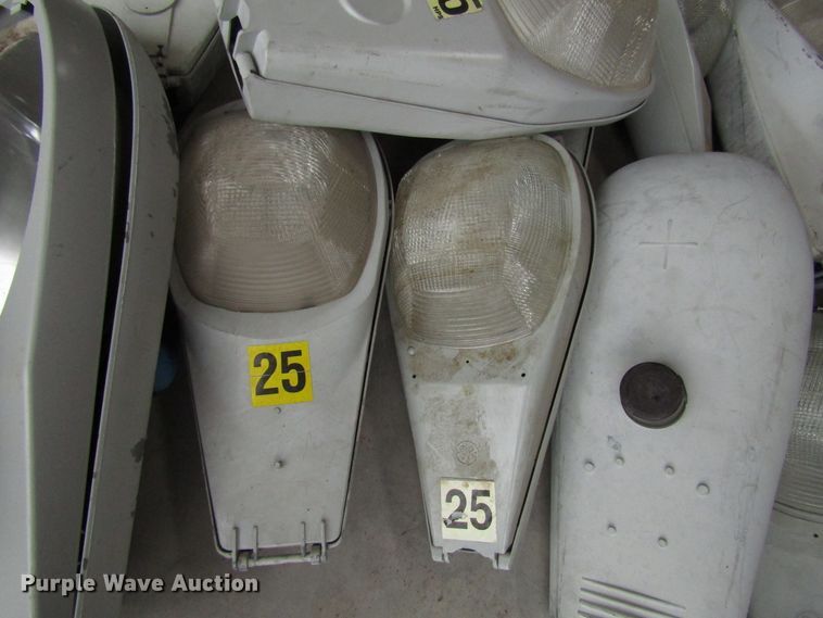 image for item FO9330 Street lamps