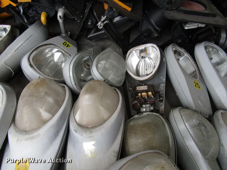 image for item FO9330 Street lamps