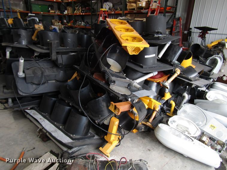 image for item FO9331 Traffic signals