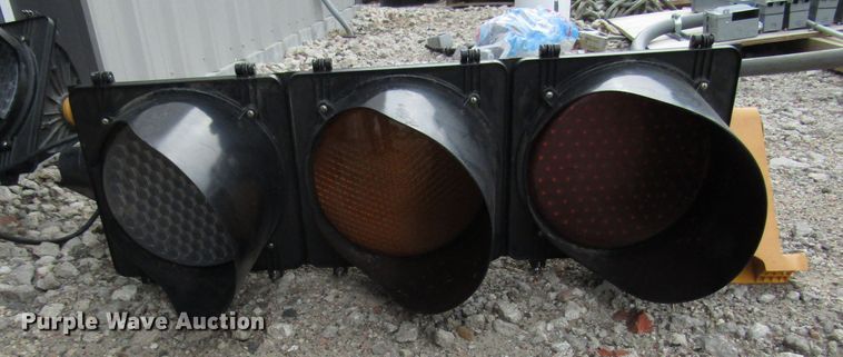 image for item FO9331 Traffic signals