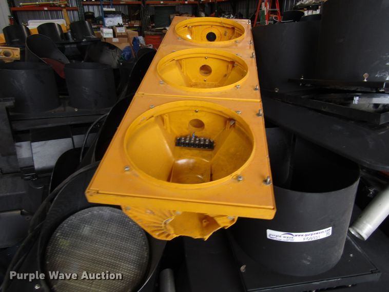 image for item FO9331 Traffic signals