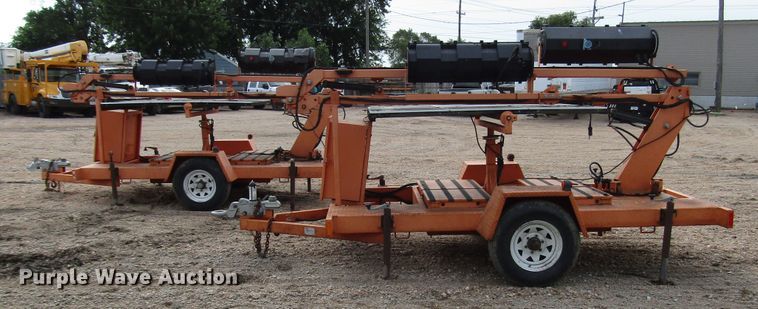 image for item FO9335 (2) 2006 Vermac traffic signal trailers