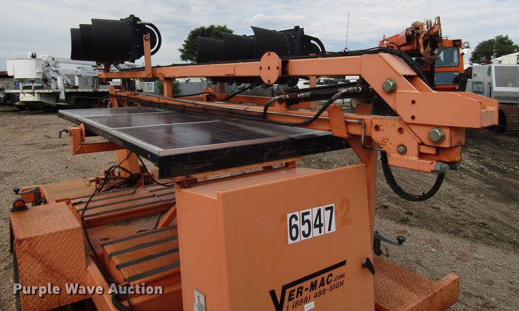 image for item FO9335 (2) 2006 Vermac traffic signal trailers