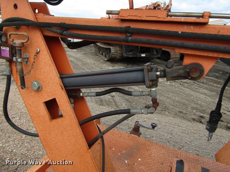 image for item FO9335 (2) 2006 Vermac traffic signal trailers