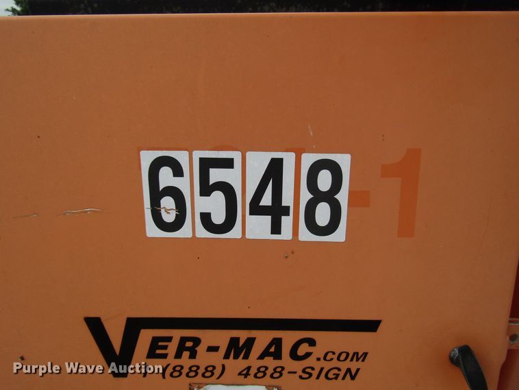image for item FO9335 (2) 2006 Vermac traffic signal trailers
