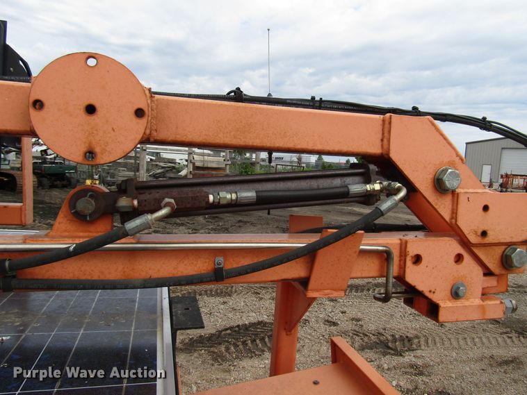 image for item FO9335 (2) 2006 Vermac traffic signal trailers