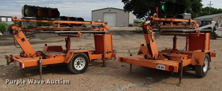 image for item FO9336 (2) 2006 Vermac traffic signal trailers