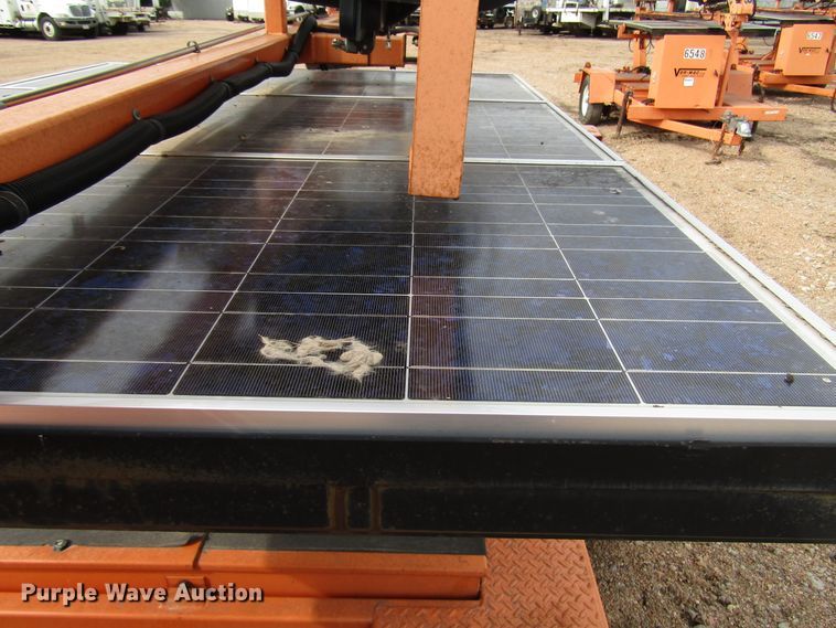 image for item FO9336 (2) 2006 Vermac traffic signal trailers