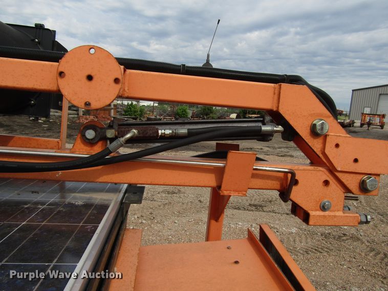 image for item FO9336 (2) 2006 Vermac traffic signal trailers