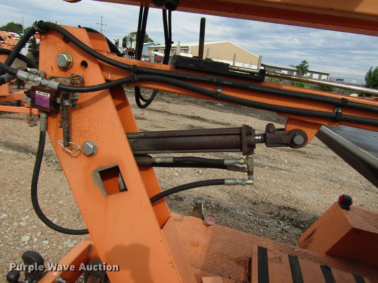 image for item FO9336 (2) 2006 Vermac traffic signal trailers