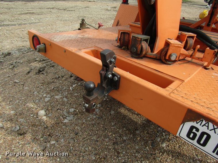 image for item FO9336 (2) 2006 Vermac traffic signal trailers