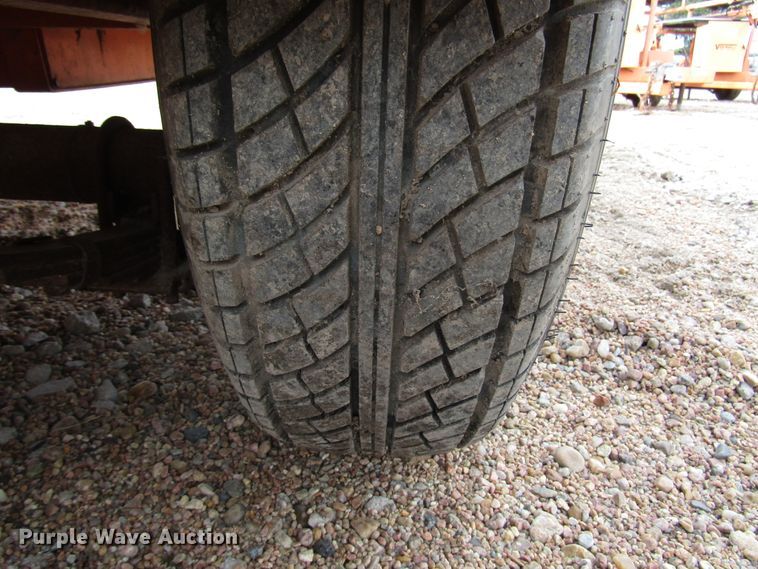 image for item FO9336 (2) 2006 Vermac traffic signal trailers