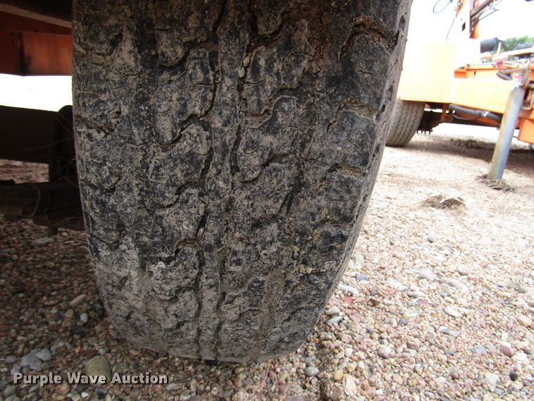 image for item FO9336 (2) 2006 Vermac traffic signal trailers