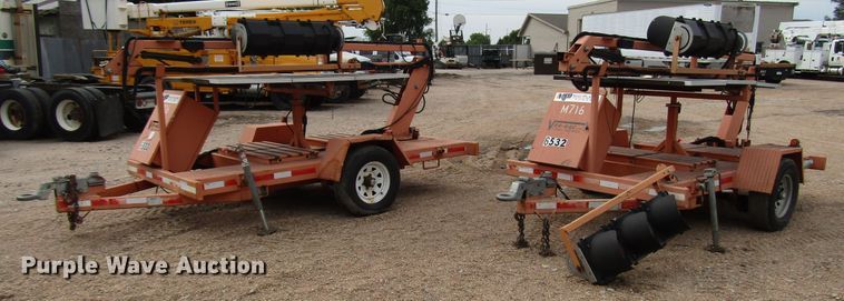 image for item FO9337 (2) 2004 Vermac traffic signal trailers