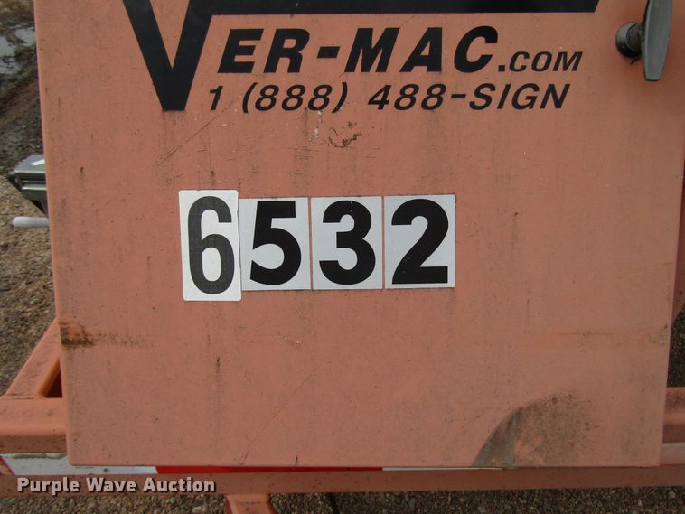 image for item FO9337 (2) 2004 Vermac traffic signal trailers