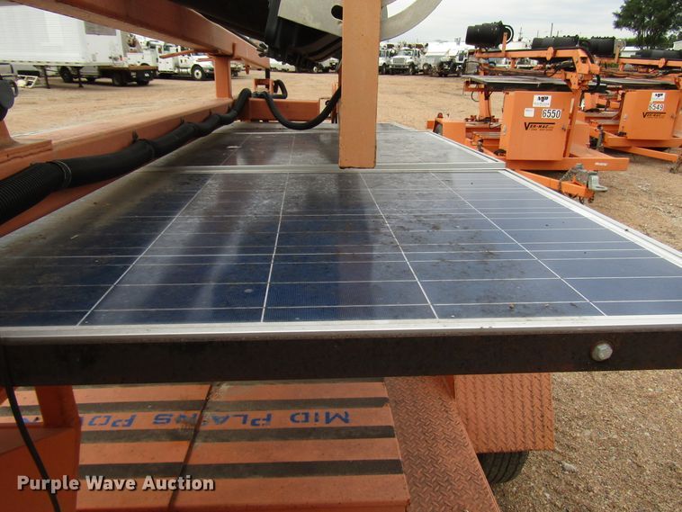 image for item FO9337 (2) 2004 Vermac traffic signal trailers