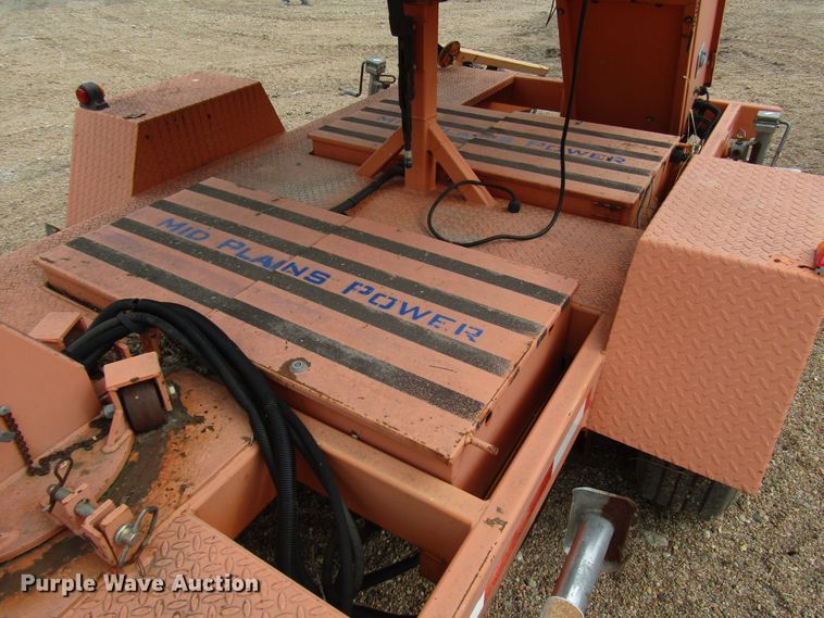 image for item FO9337 (2) 2004 Vermac traffic signal trailers