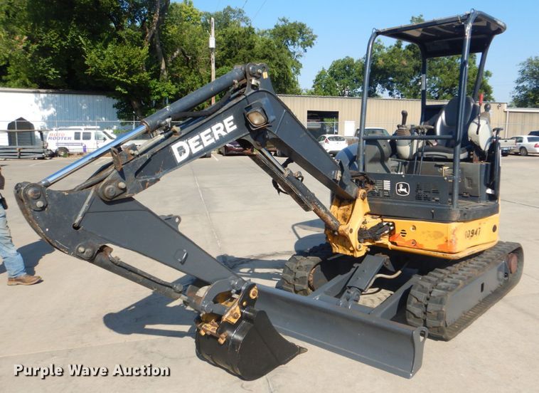 image for item FT9413 2014 John Deere 27D mini excavator