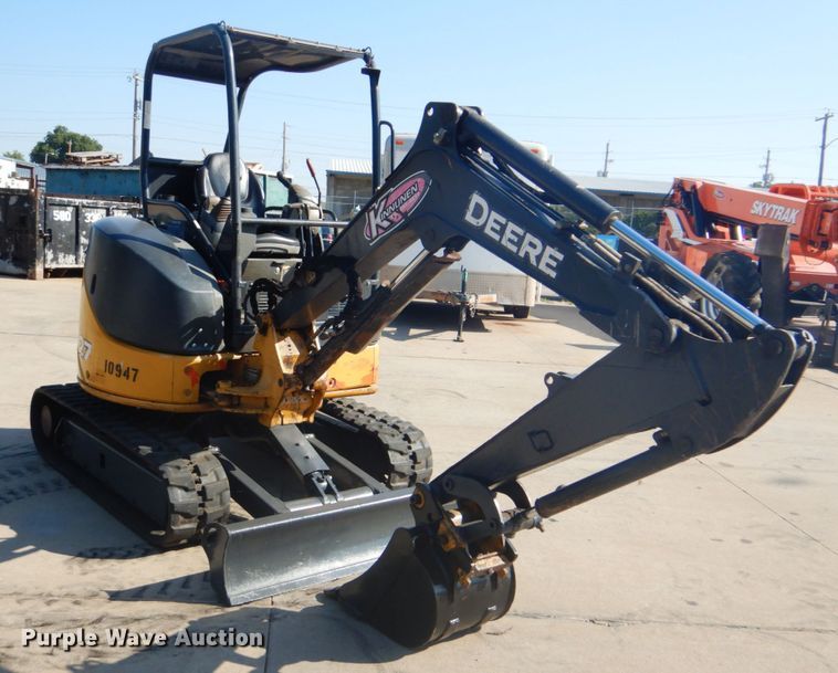 image for item FT9413 2014 John Deere 27D mini excavator