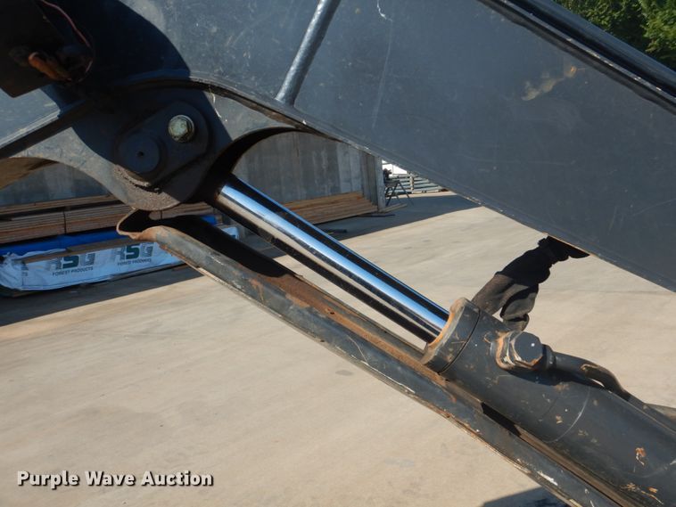 image for item FT9413 2014 John Deere 27D mini excavator