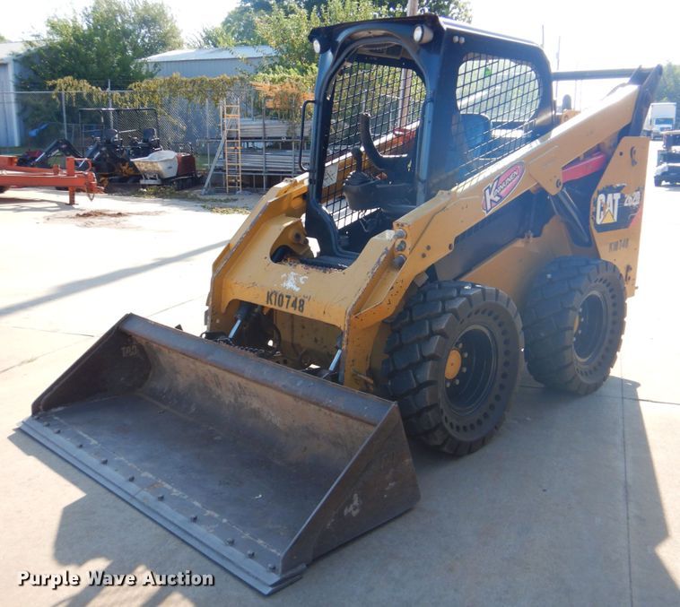 image for item FT9415 2014 Caterpillar 262D skid steer