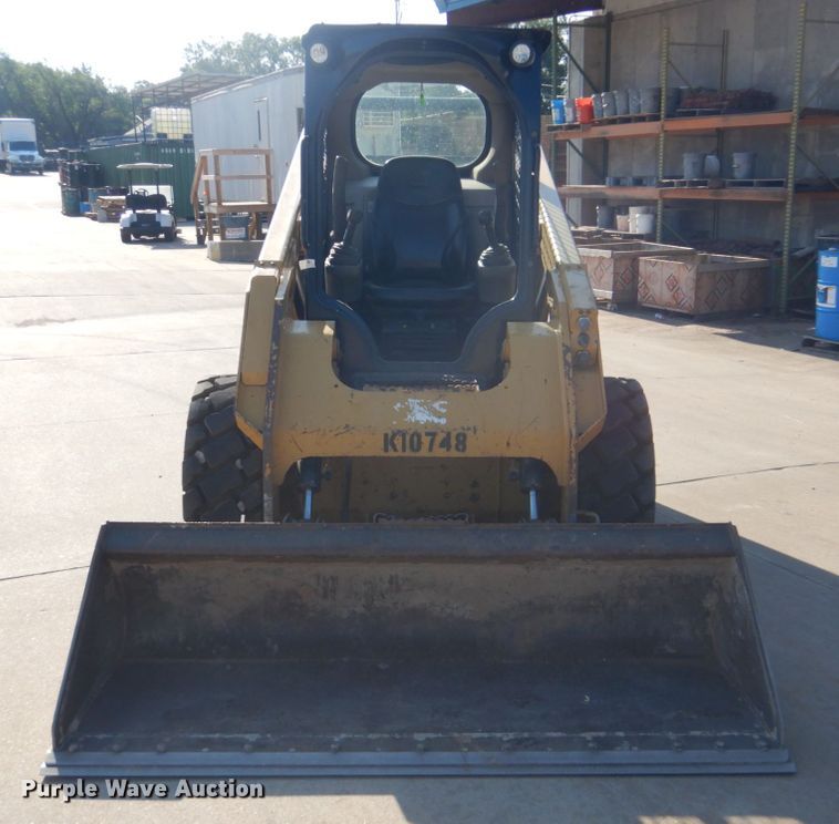 image for item FT9415 2014 Caterpillar 262D skid steer
