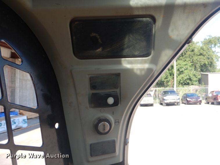 image for item FT9415 2014 Caterpillar 262D skid steer