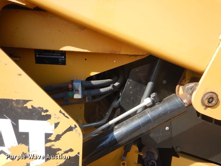 image for item FT9415 2014 Caterpillar 262D skid steer