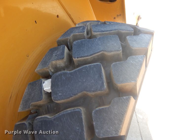 image for item FT9415 2014 Caterpillar 262D skid steer