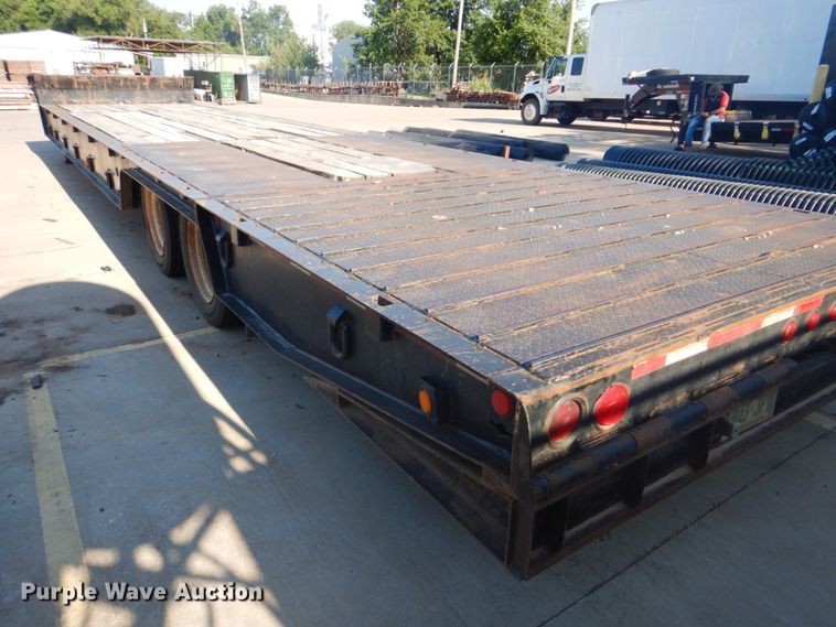 image for item FT9418 2005 Trail King TK70HT482 drop deck equipment trailer