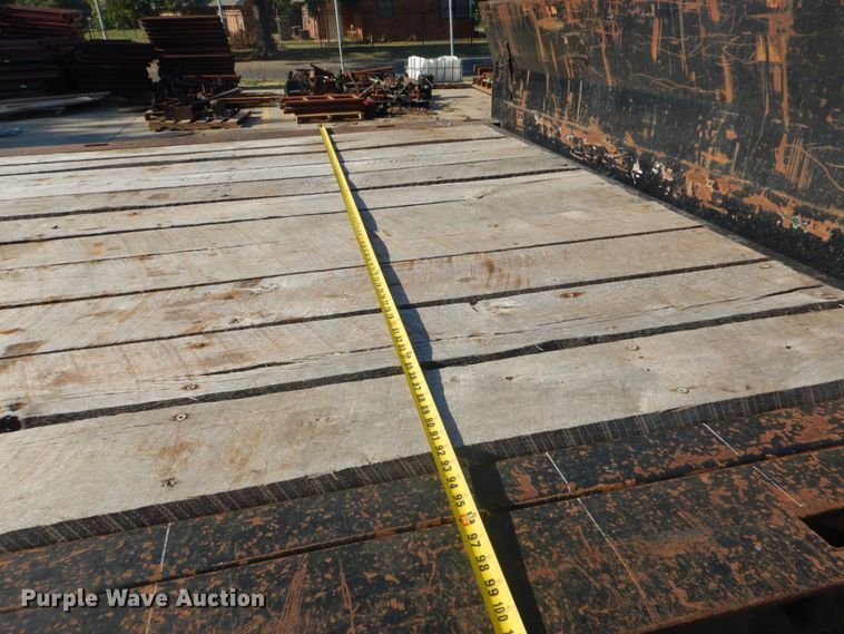 image for item FT9418 2005 Trail King TK70HT482 drop deck equipment trailer