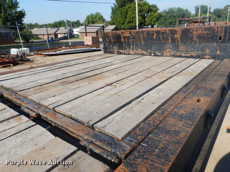 image for item FT9418 2005 Trail King TK70HT482 drop deck equipment trailer