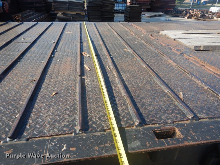 image for item FT9418 2005 Trail King TK70HT482 drop deck equipment trailer