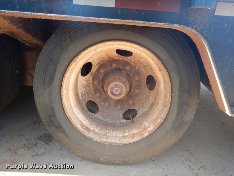 image for item FT9418 2005 Trail King TK70HT482 drop deck equipment trailer