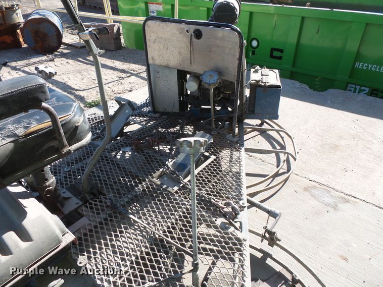 image for item FU9252 Arrow Master ECH748 power trowel