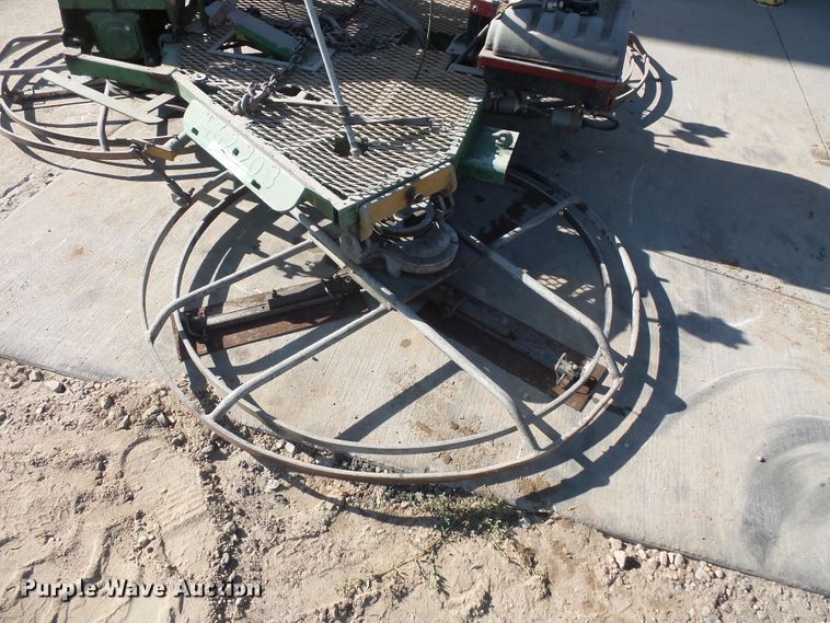 image for item FU9253 Arrow Master CH745S power trowel