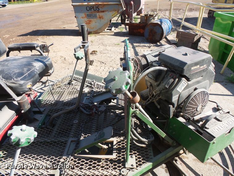 image for item FU9253 Arrow Master CH745S power trowel